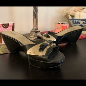 Guess gold toned slides